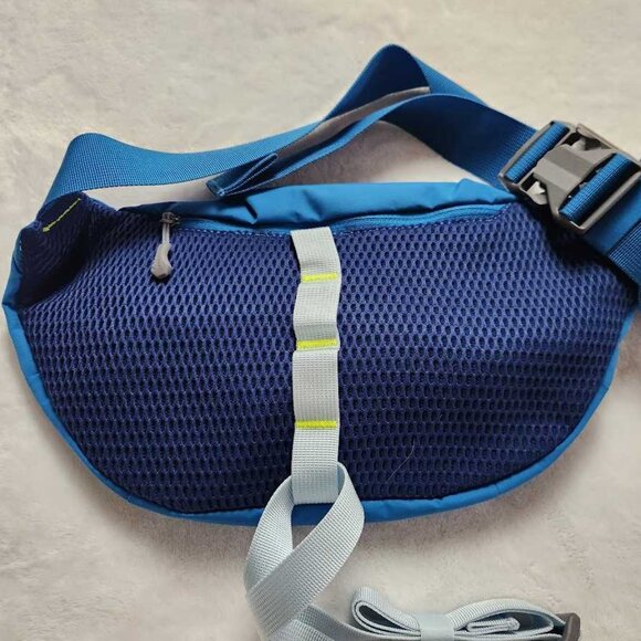 New Nathan Limitless Run 2L hydration sling fanny bag in Deep Blue - Picture 11 of 14